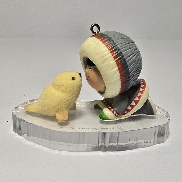 Hallmark 1983 Frosty Friends Keepsake Ornament 4th in Series Seal Eskimo QX4007 - Picture 2 of 10